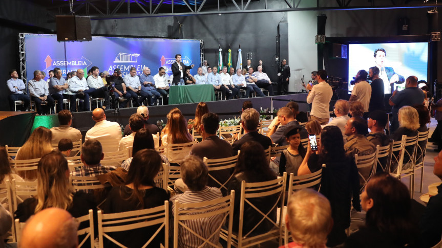 Assembleia Itinerante Amplia Diálogo e Coleta Demandas em Santo Antônio da Platina