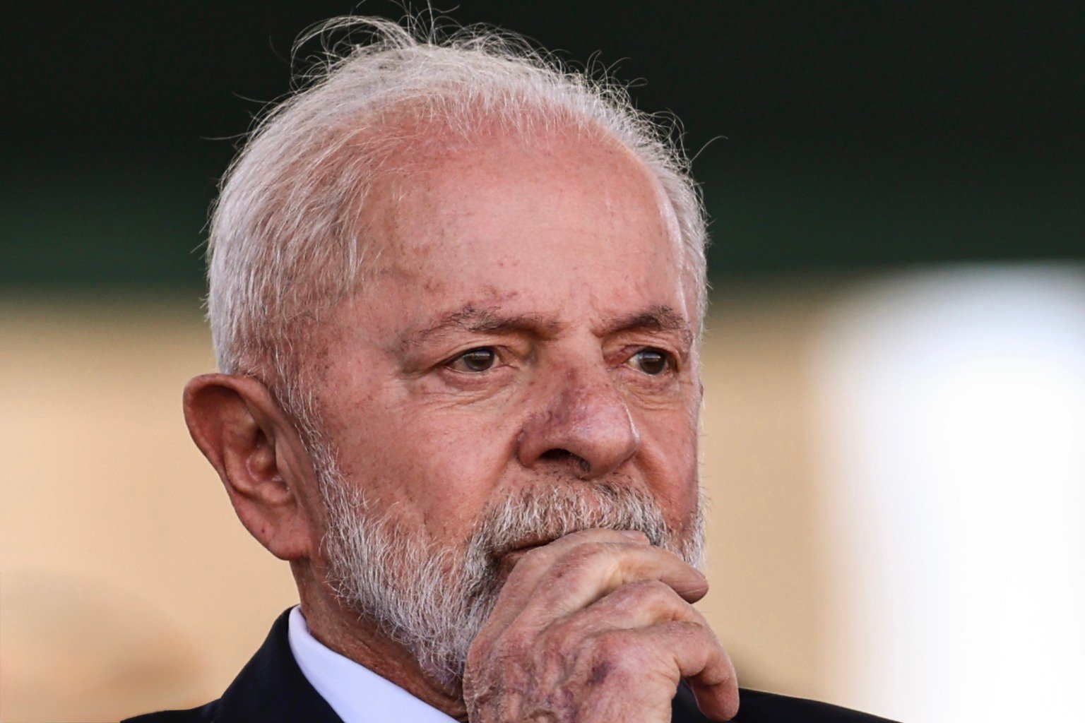 Pesquisa aponta desafios para Lula em 2026 em meio a crises e cenário econômico instável