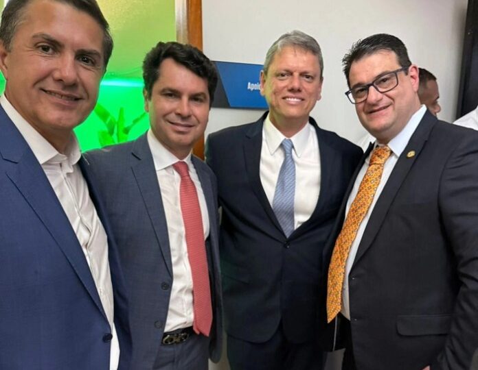 Paranaenses na festa dos 20 anos dos Republicanos