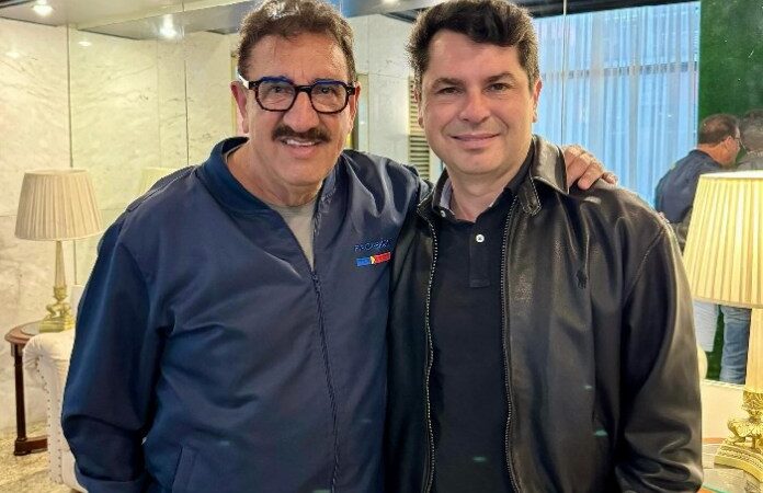 Ratinho e Alexandre Curi tricotam para 2026