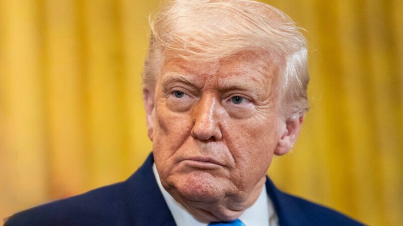 Trump Sugere Solução Controvertida para a Guerra na Ucrânia: Cessão da Crimeia e Neutralidade em Relação à OTAN