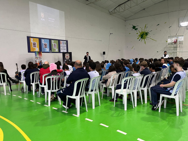 PCPR realiza palestra em combate ao bullying e cyberbullying em colégio de Curitiba