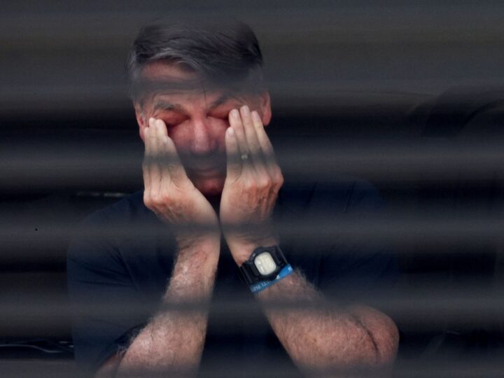 Bolsonaro na Mira da Justiça: Condenação Implica Prisão Imediata? Entenda o Processo