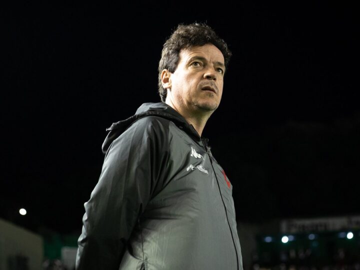 Clássico em São Januário: Vasco e Corinthians Buscam Reabilitação no Brasileirão