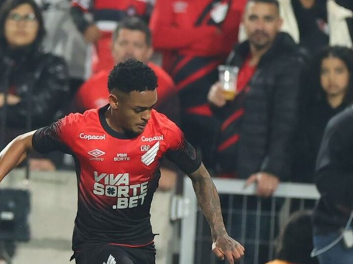Furacão Sofre Revés em Casa: Corinthians Vence na Arena da Baixada pela Copa do Brasil