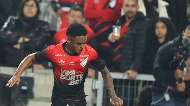 Furacão Sofre Revés em Casa: Corinthians Vence na Arena da Baixada pela Copa do Brasil