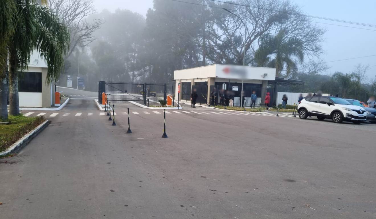 Explosão Devastadora em Fábrica de Explosivos Deixa Desaparecidos e Feridos na Grande Curitiba