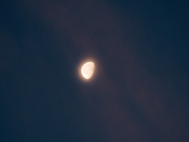 Lua Minguante em Agosto: Descubra o que esperar e como aproveitar essa fase lunar