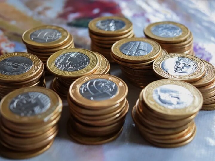 Salário Mínimo de R$ 1.631 à Vista em 2026: O Que Esperar do Orçamento?