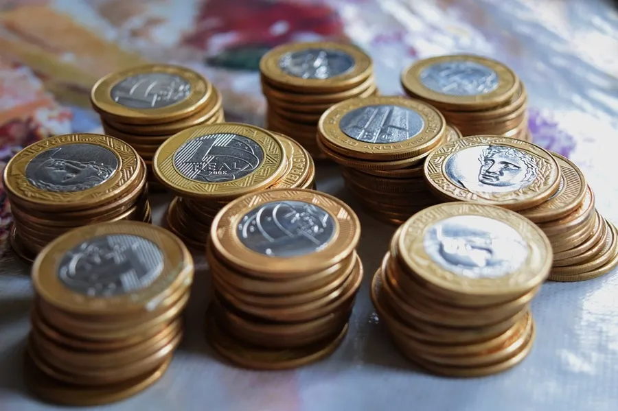 Salário Mínimo de R$ 1.631 à Vista em 2026: O Que Esperar do Orçamento?