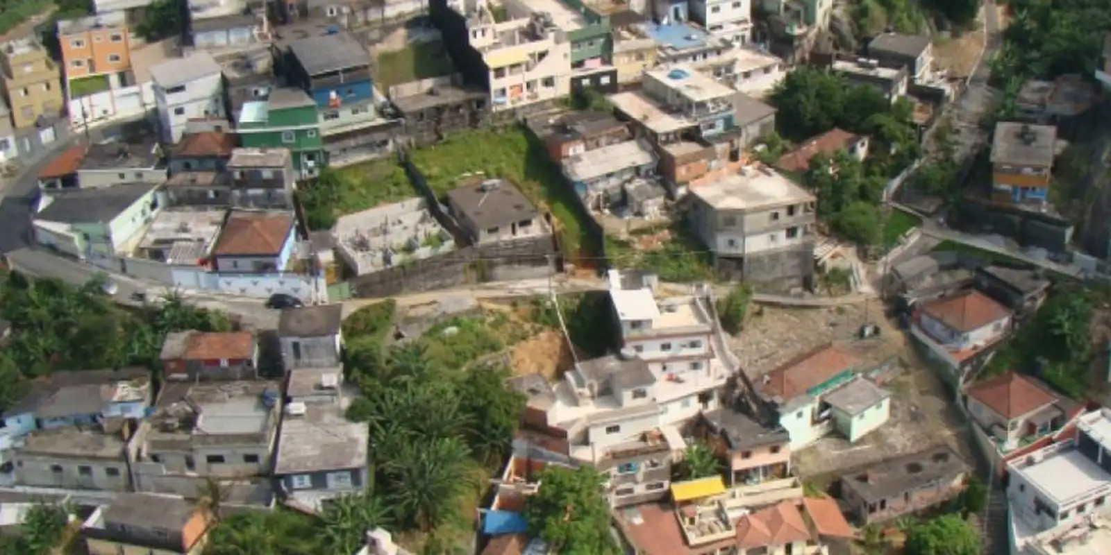 Santos Decreta Emergência Após Incêndio Devastador Atingir Comunidade