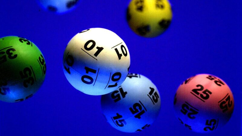 Powerball explode em R$ 3 bilhões: A febre da loteria americana contagia o mundo
