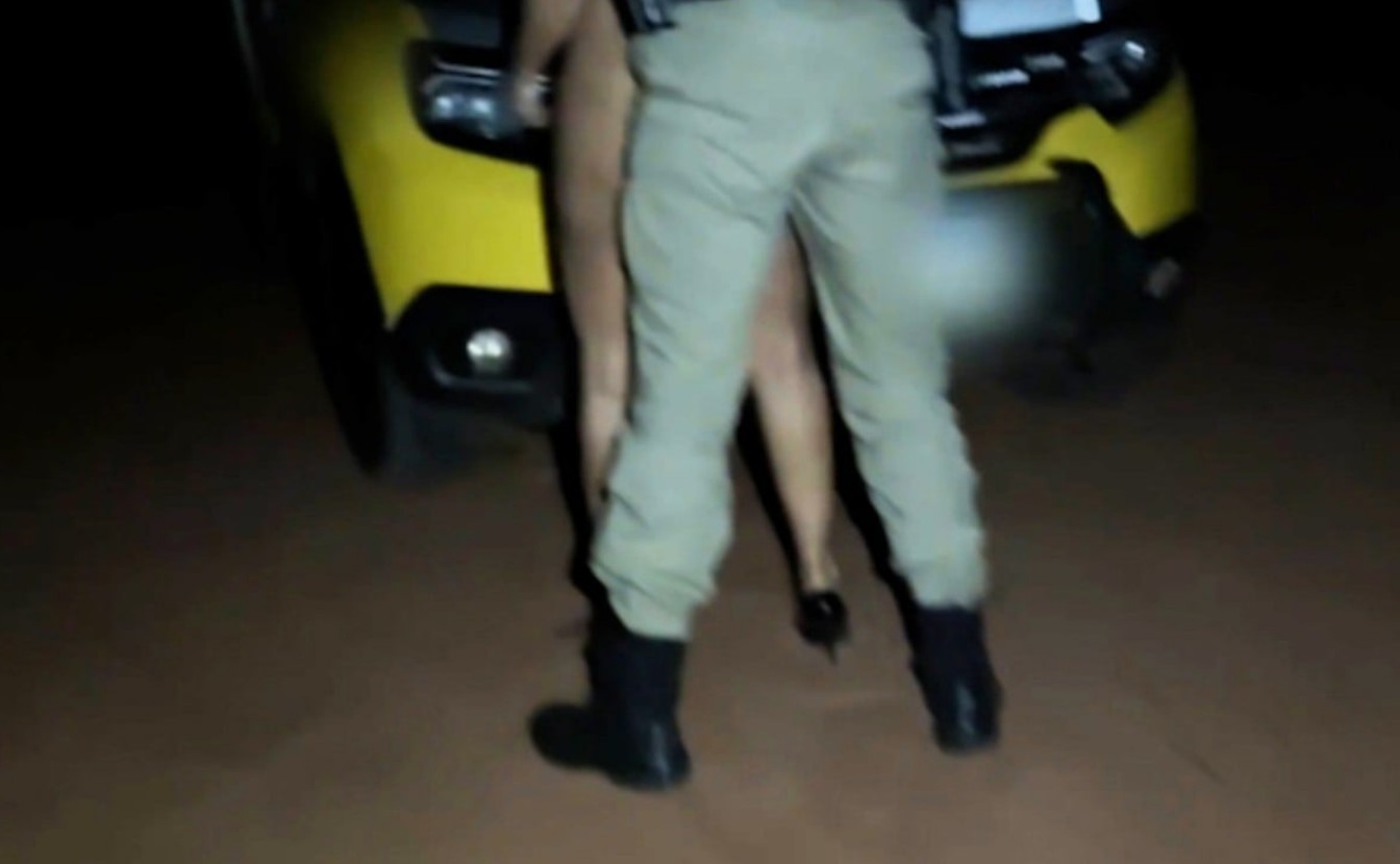 PM e mulher gravam vídeo íntimo em viatura no Paraná; caso viraliza em site adulto