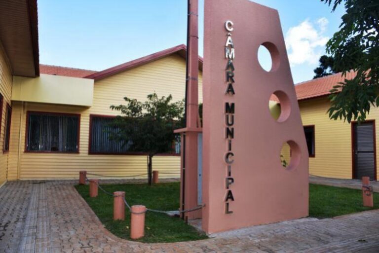 Câmara de Laranjeiras do Sul promove ação educativa sobre patinetes elétricos