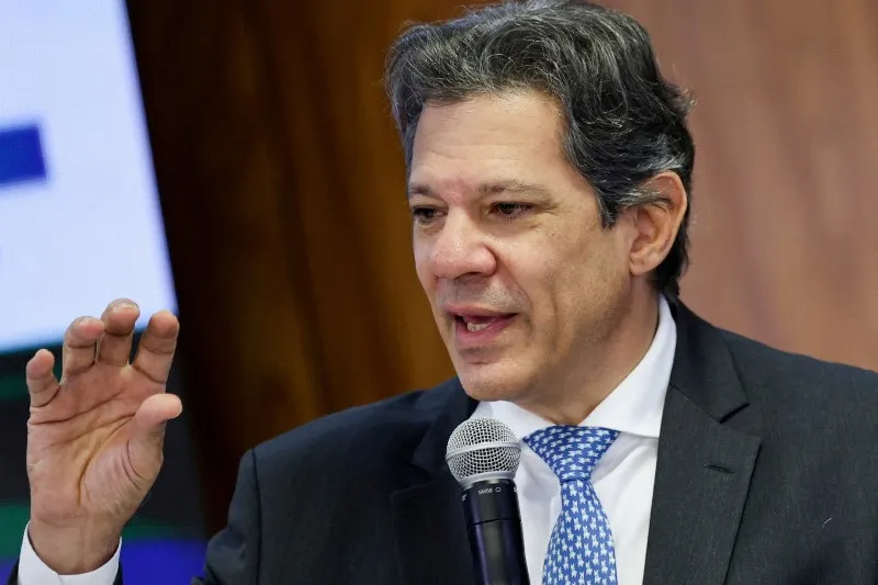 Haddad Eleva o Tom Contra os EUA e Defende Isenção do Imposto de Renda em Entrevista Exclusiva