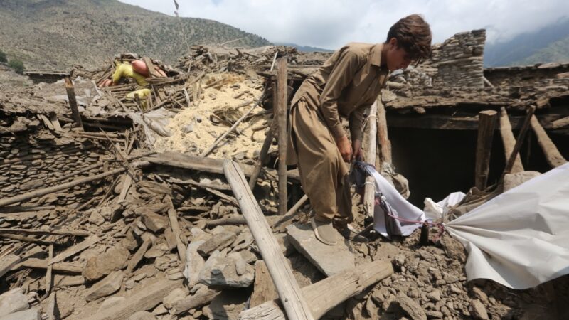 Afeganistão: Terremoto Devastador Deixa Mais de 1.400 Mortos e Região Abalada por Réplicas