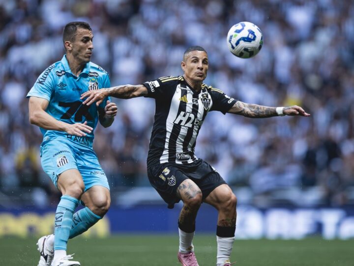 Empate polêmico entre Atlético Mineiro e Santos no Brasileirão