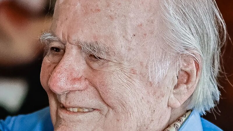Luto no Jornalismo: Morre Mino Carta, Fundador de Veja e Carta Capital, Aos 91 Anos