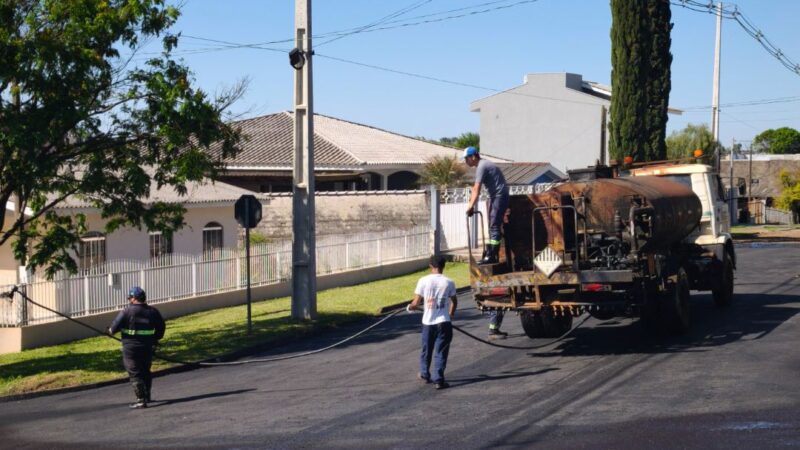 Prefeitura de Pitanga Impulsiona Infraestrutura com Pavimentação Asfáltica na Rua Rui Barbosa