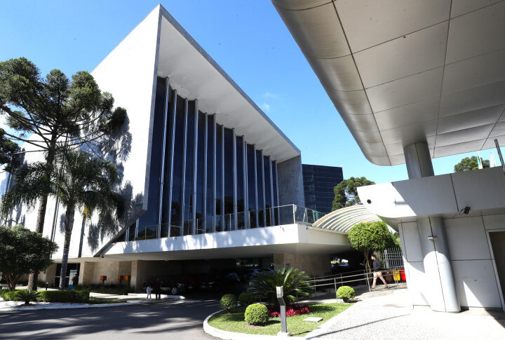 Assembleia Legislativa do Paraná debate saúde mental e juventude