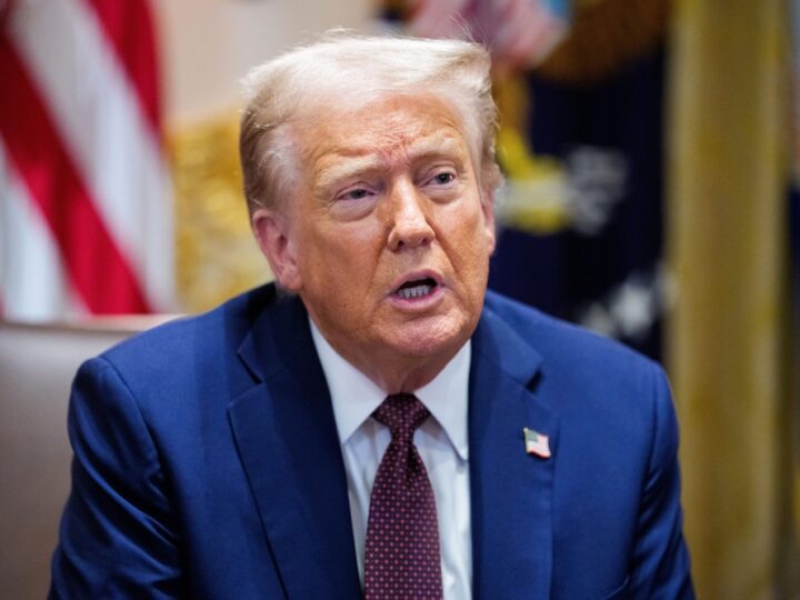 Senadores dos EUA tentam barrar tarifas de Trump sobre produtos brasileiros