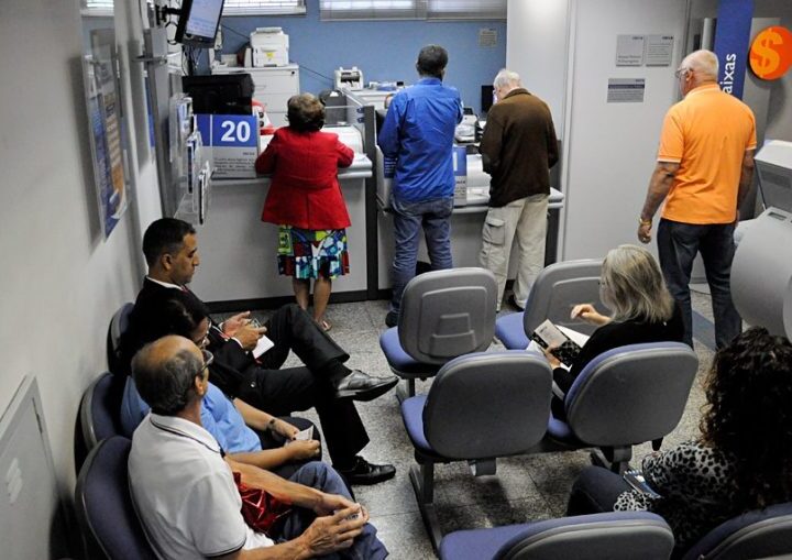 Pressão no Setor Bancário: Comissão Debate Saúde Mental de Trabalhadores em Guarapuava