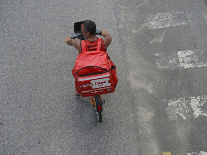 Câmara discute regulamentação do trabalho de motoristas e entregadores