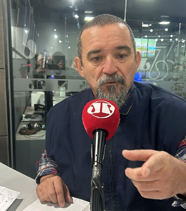RCC News, às 7h, discute o Paraná e o Brasil