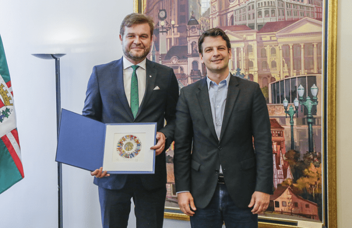 Prefeitura discute parcerias com cônsul da Polônia