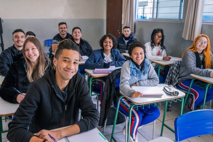 Alunos da rede estadual podem entrar em uma universidade sem fazer vestibular