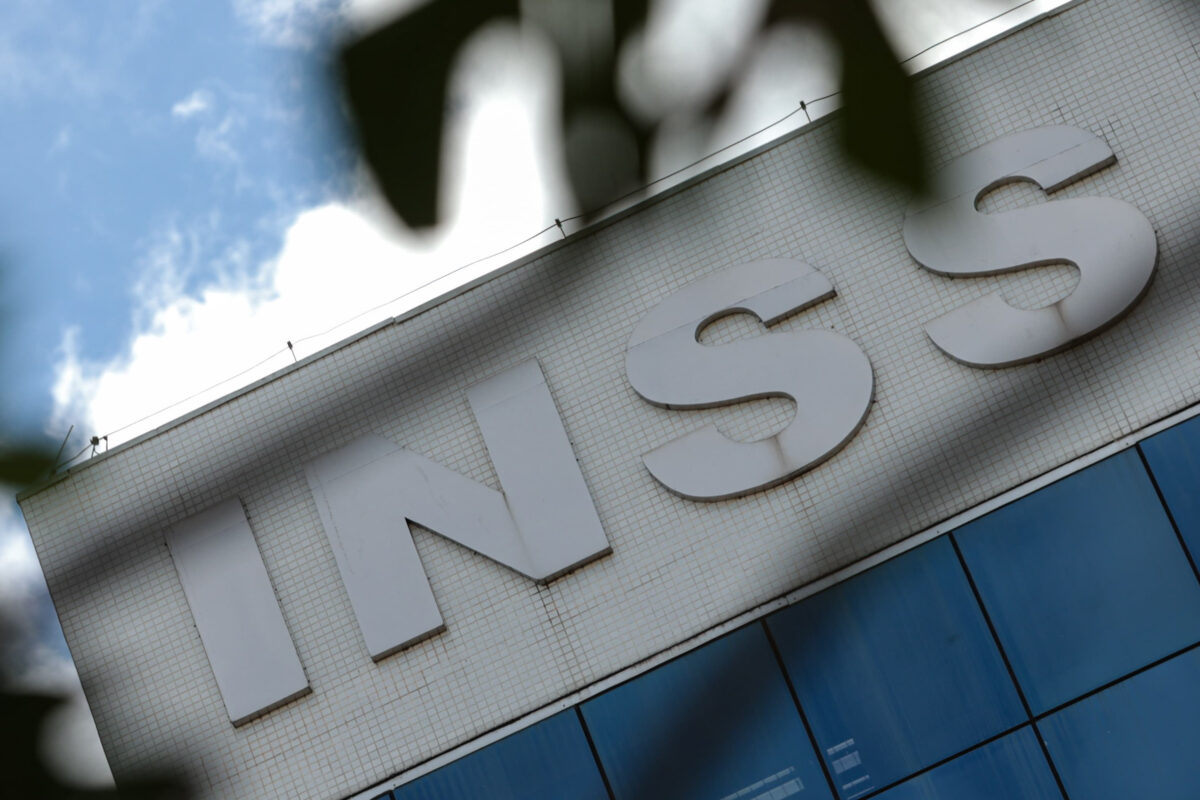INSS e os avisos de descontos indevidos em aposentadorias