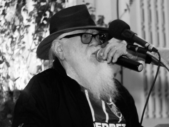Fluminense presta homenagem a Hermeto Pascoal