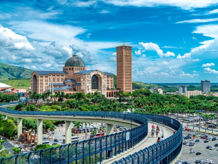 Aparecida Estuda Taxa para Veículos Turísticos: Santuário Nacional Pode Ter Acesso Pago