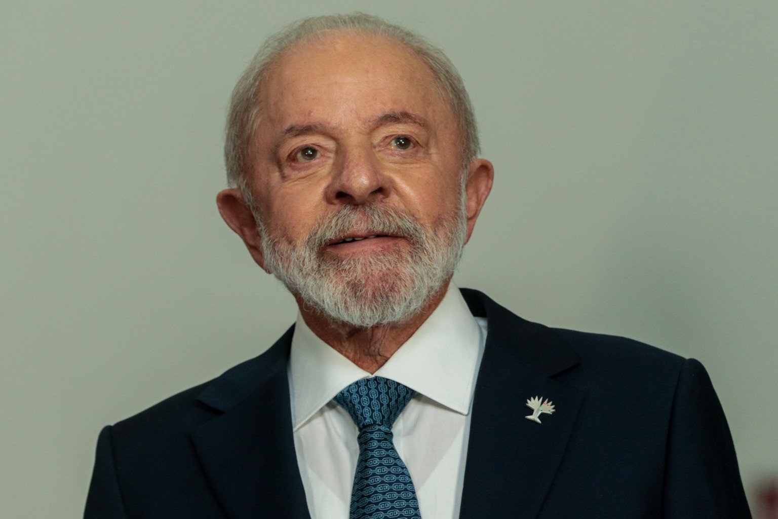 Trump Considera Restrições a Vistos Diplomáticos: Brasil e Lula Sob Potencial Impacto