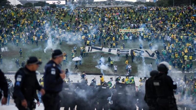 Apoio à anistia: pesquisa revela divisões entre brasileiros