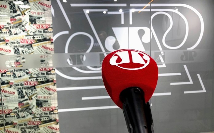 Jornalismo independente é só na RCC News, às 7h
