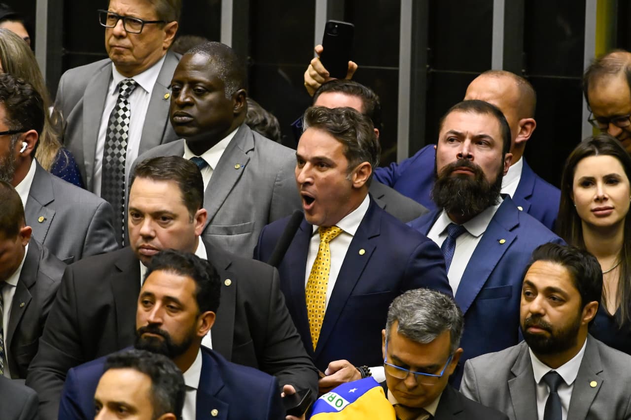 Urgência do PL da Anistia: como votou cada deputado