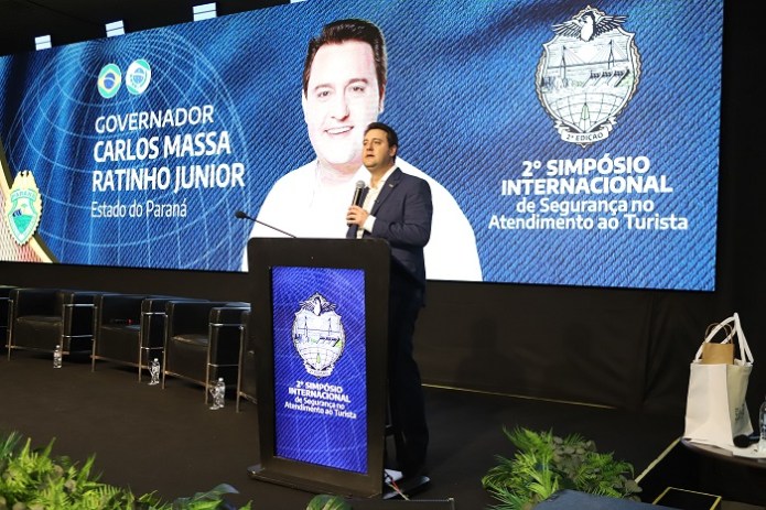 Governo discute segurança de turistas