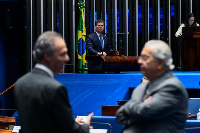 Sergio Moro fala que o PT quer roubar a verdade dos brasileiros