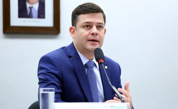 Deputado paranaense deve relatar o projeto de anistia