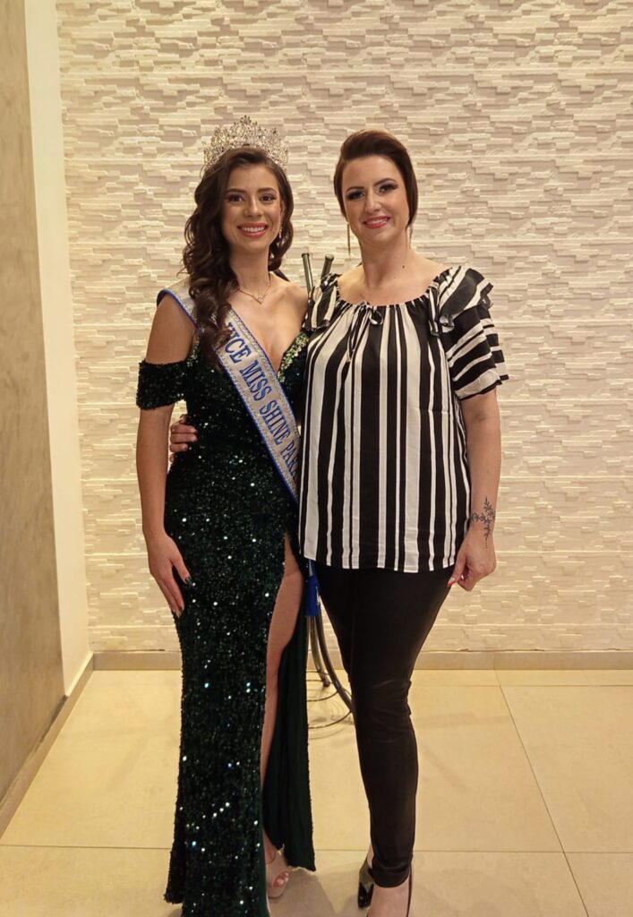 Laura com sua mãe Loriani Bairros (Foto: Arquivo pessoal)