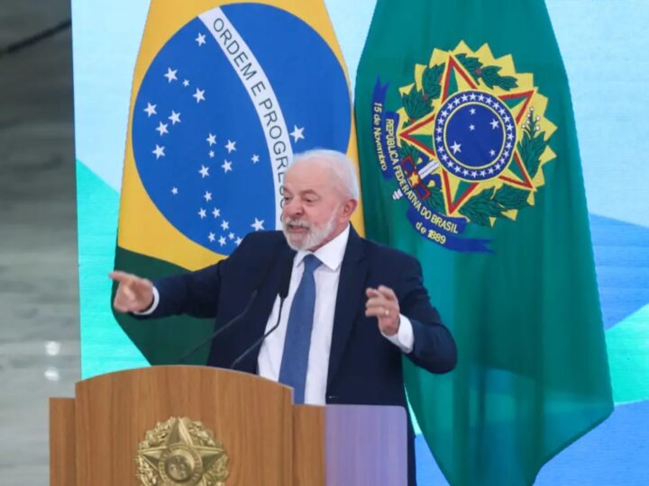 Lula critica proposta que limita processos contra parlamentares