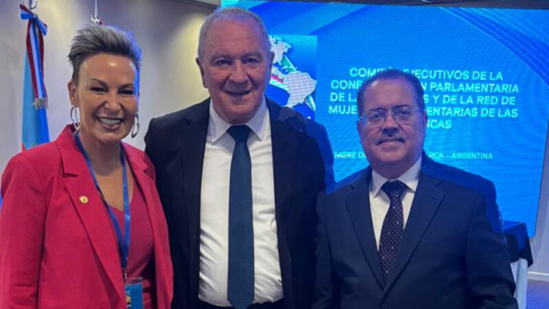 Deputada Cloara Pinheiro Representa o Paraná em Encontro de Mulheres Parlamentares na Argentina