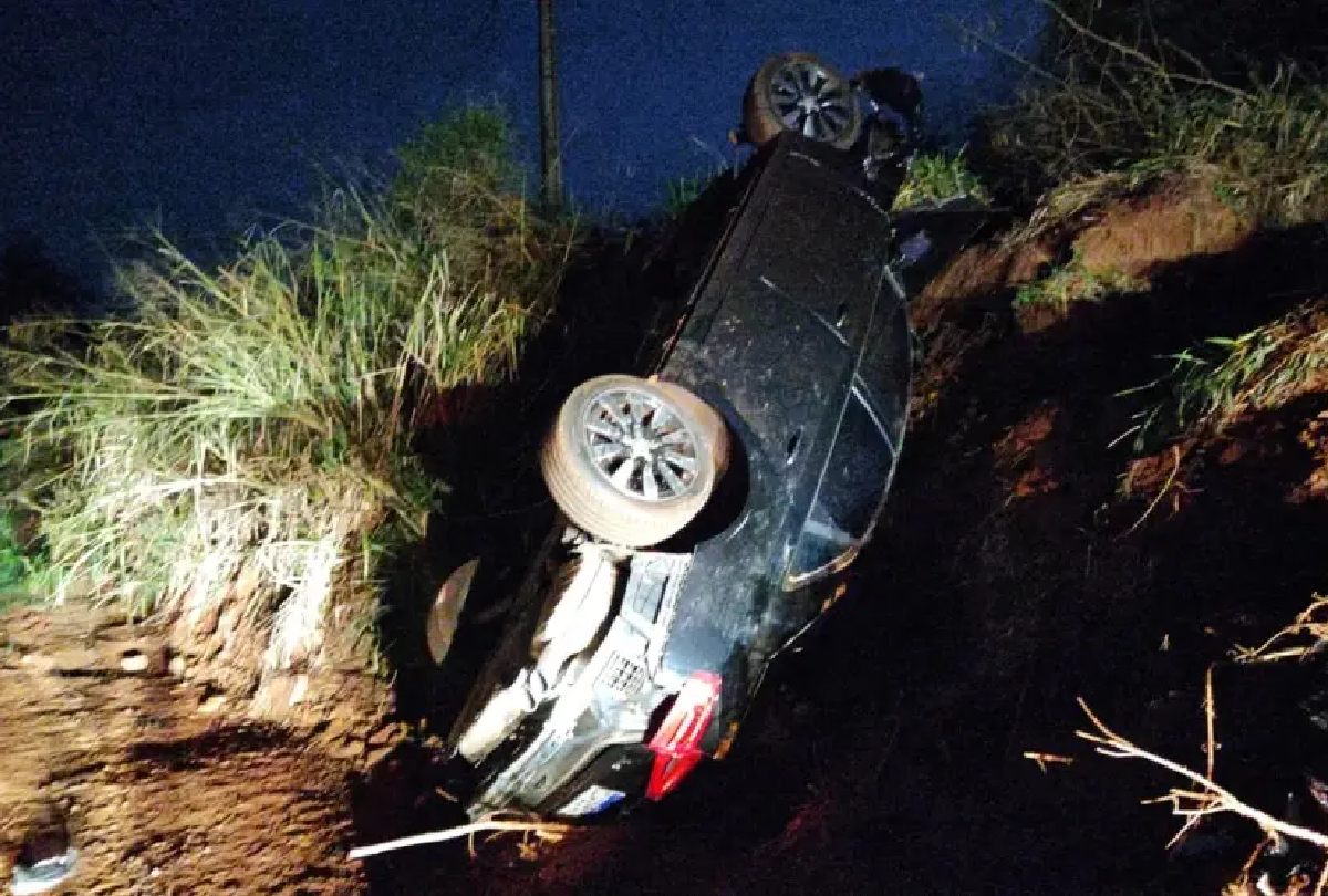 Tragédia na PR-182: Capotamento de Audi Deixa Um Morto e Quatro Feridos