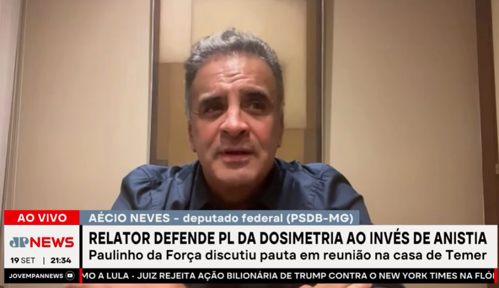 Aécio Neves critica anistia e propõe pacificação no Brasil