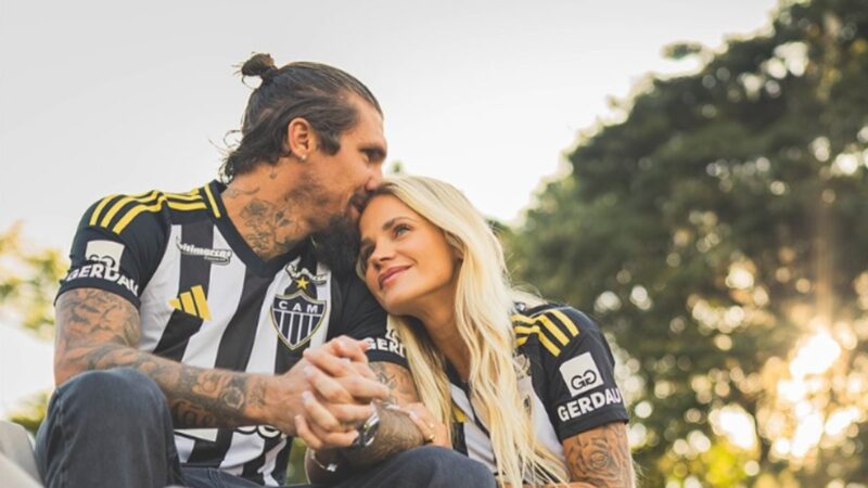 Esposa de jogador defende Lyanco após críticas