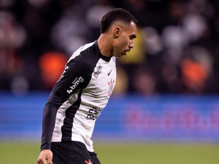 Corinthians supera Fluminense em jogo sem emoções