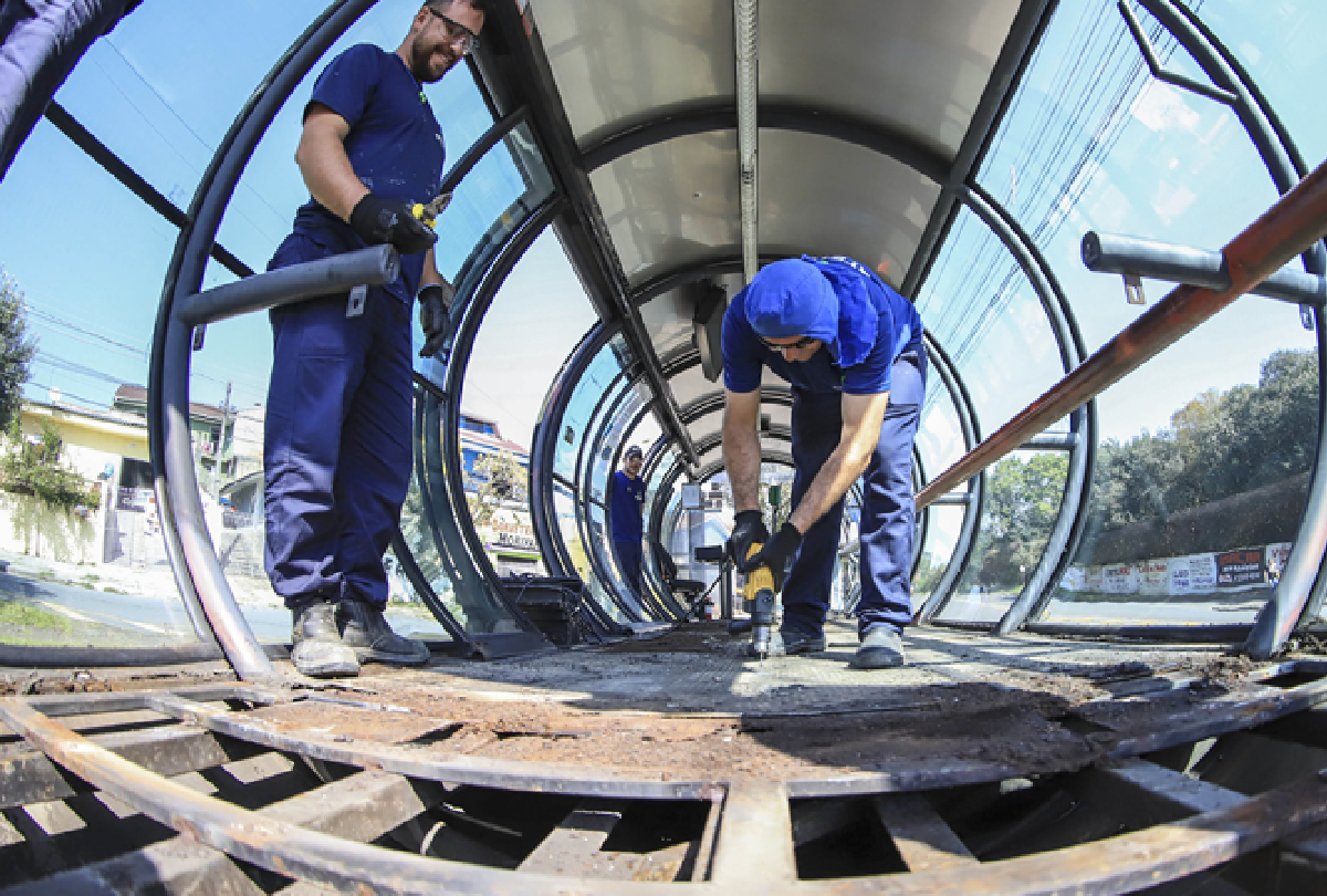 Atenção, passageiros de Curitiba: Quatro estações-tubo temporariamente desativadas para revitalização