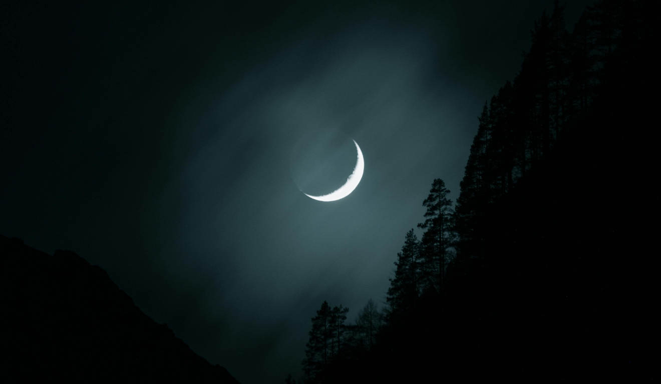 Lua Crescente Ilumina o Céu de Hoje: Descubra os Impactos e o Calendário Lunar de Setembro