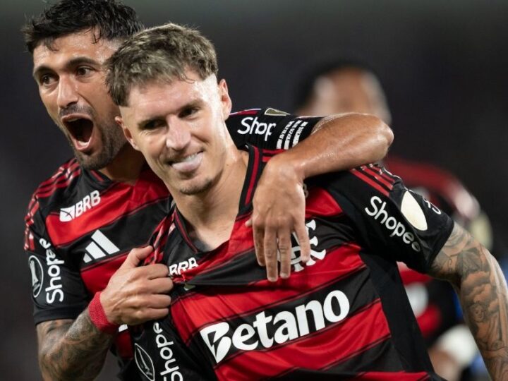 Flamengo sofre gol no fim e deixa escapar vitória